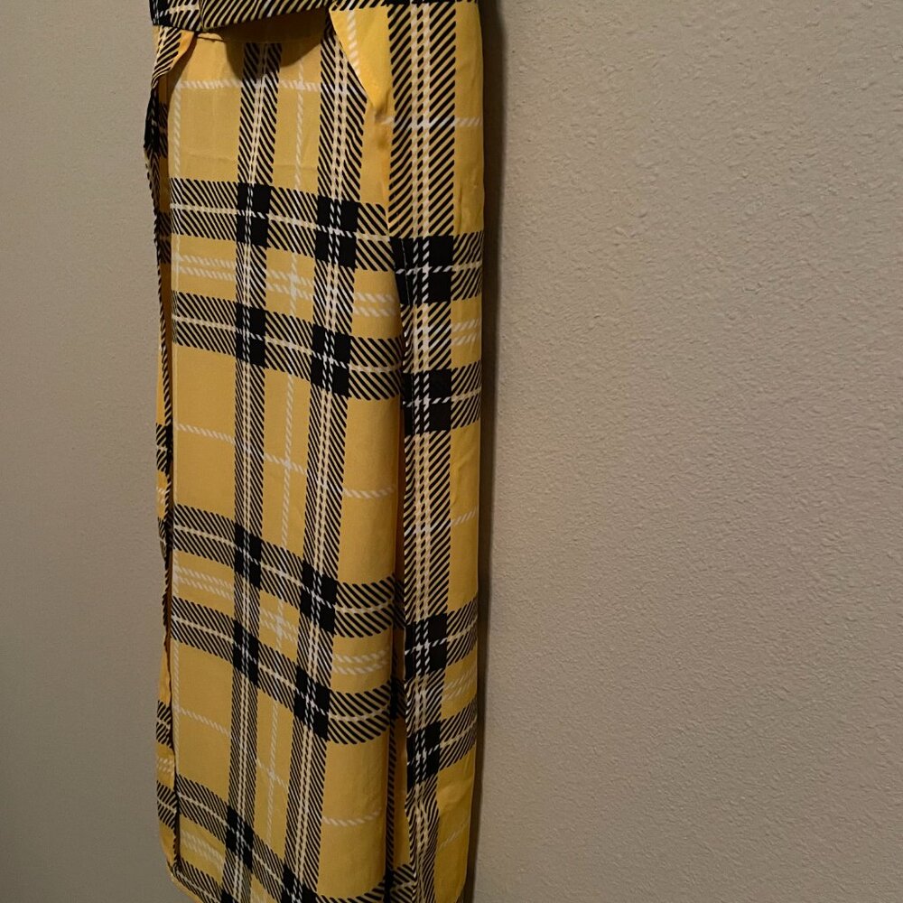 XS New York and Company yellow and black plaid high low puff shoulder top. - Picture 6 of 8